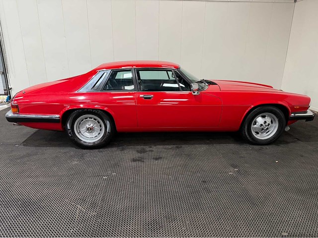 Jaguar - xj - 5.3 v12 - xjs he - oldtimer - 1986 - afbeelding 29 van  32
