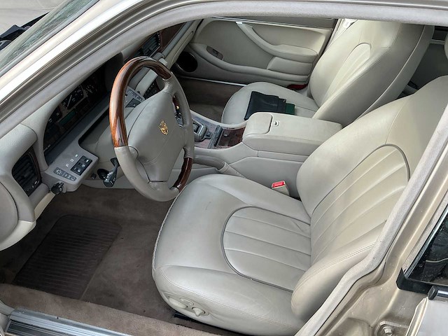 Jaguar - xj 330 - 4.0 sport - youngtimer > 15 - afbeelding 6 van  11