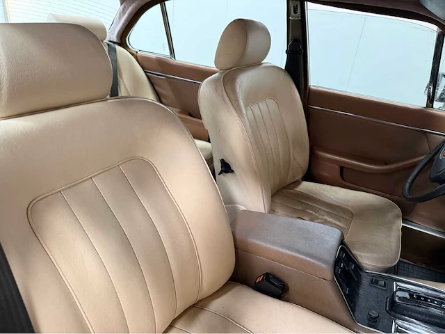 Jaguar - xj 4.2 automaat - oldtimer- 1979 - afbeelding 3 van  26