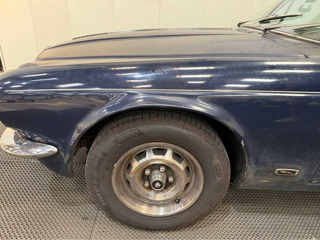 Jaguar - xj 4.2 automaat - oldtimer- 1979 - afbeelding 15 van  26
