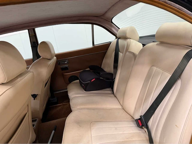 Jaguar - xj 4.2 automaat - oldtimer- 1979 - afbeelding 26 van  26