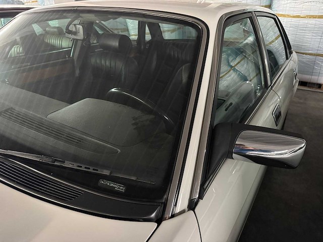 Jaguar - xj6 - oldtimer - afbeelding 2 van  13