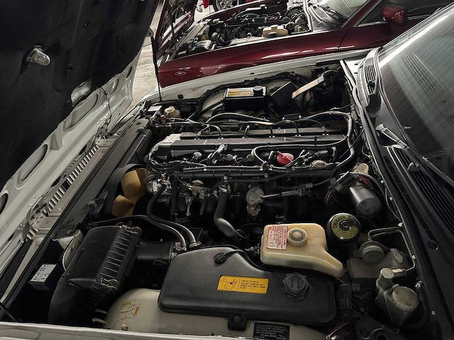 Jaguar - xj6 - oldtimer - afbeelding 8 van  13