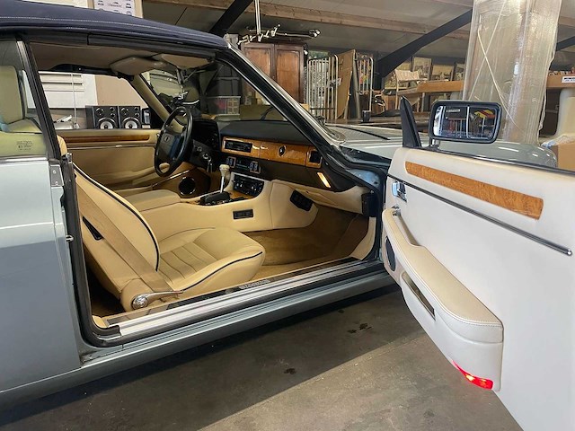 Jaguar - xjs - 5.3 v12 convertible - afbeelding 10 van  26