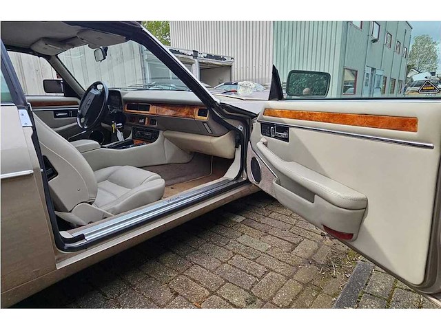 Jaguar - xjs - cabriolet - youngtimer > 15 - afbeelding 9 van  17