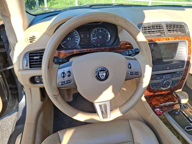 Jaguar - xk - 4.2 v8 convertible - car - 2008 - afbeelding 14 van  47