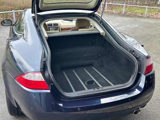 Jaguar - xk - 4.2 v8 coupé - car - 2007 - afbeelding 18 van  37