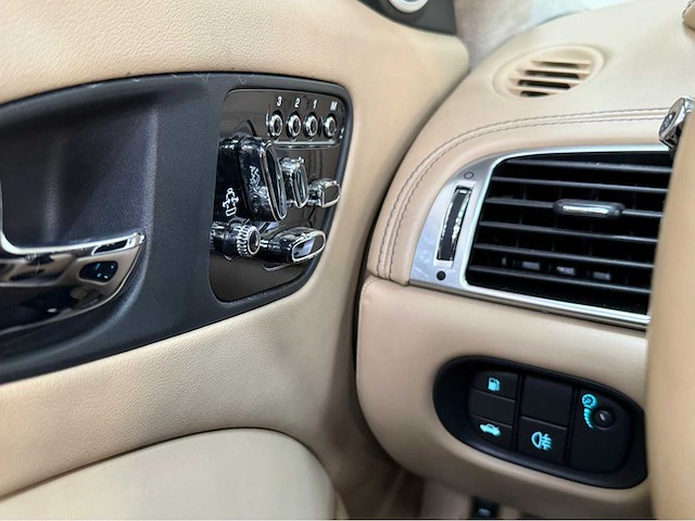 Jaguar - xk - 5.0 v8 - 385 pk - portfolio - cabriolet - personenauto - 2014 - afbeelding 10 van  30