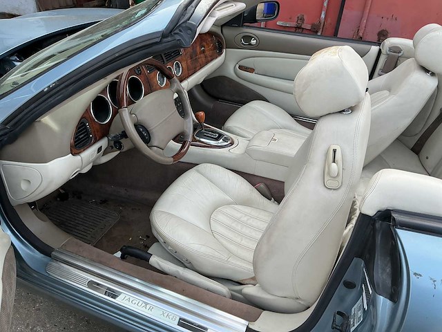 Jaguar - xk8 - youngtimer > 15 - afbeelding 10 van  10