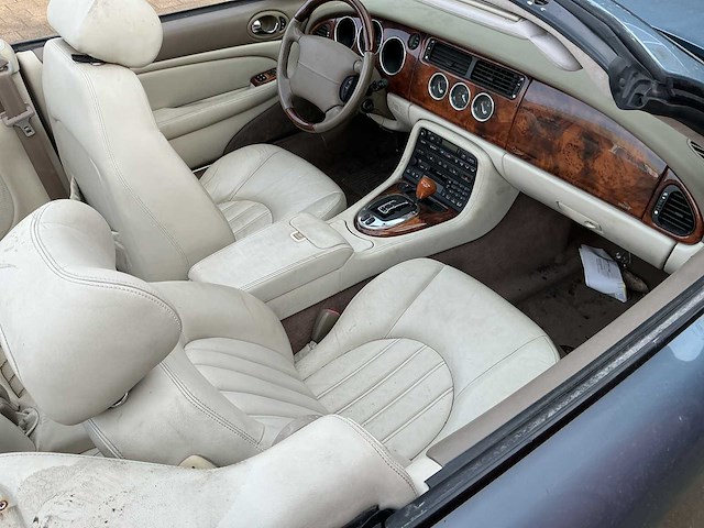 Jaguar - xk8 - youngtimer > 15 - afbeelding 9 van  10