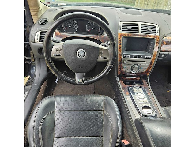 Jaguar - xkr cabriolet - supercharger - youngtimer > 15 - afbeelding 6 van  12