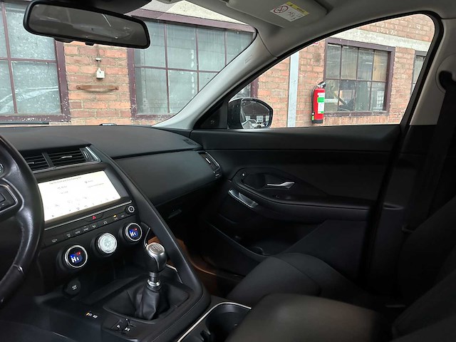 Jaguar e-pace 2.0 d150 awd t150pk 2018 - afbeelding 11 van  41