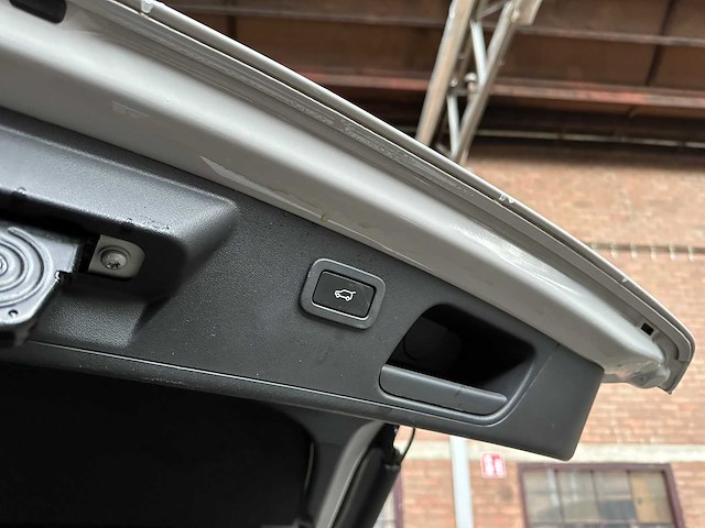 Jaguar e-pace 2.0 d150 awd t150pk 2018 - afbeelding 26 van  41