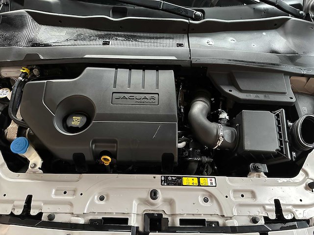 Jaguar e-pace 2.0 d150 awd t150pk 2018 - afbeelding 29 van  41