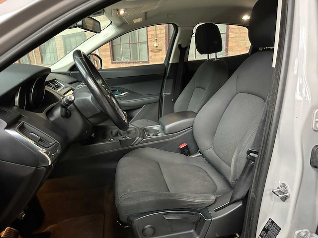 Jaguar e-pace 2.0 d150 awd t150pk 2018 - afbeelding 31 van  41