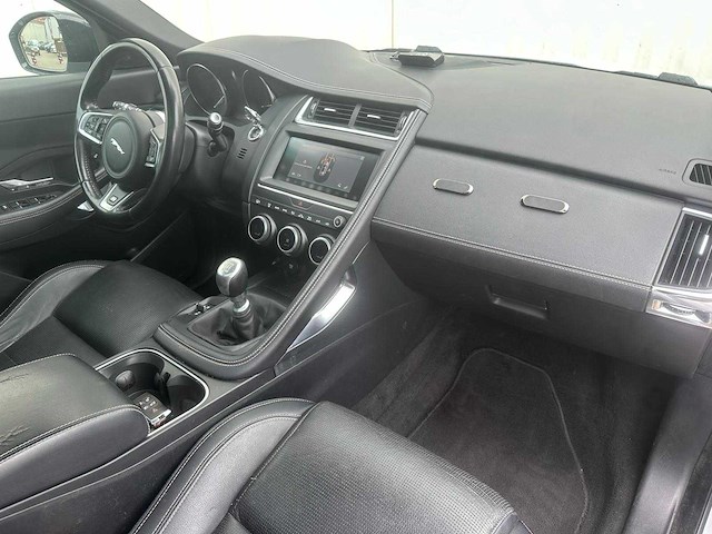 Jaguar e-pace 2.0 d150 r-dyn. s * g-048-df - afbeelding 6 van  16