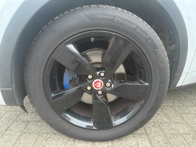 Jaguar e-pace 2.0 d150 r-dyn. s * g-048-df - afbeelding 8 van  16