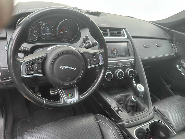 Jaguar e-pace 2.0 d150 r-dyn. s * g-048-df - afbeelding 16 van  16