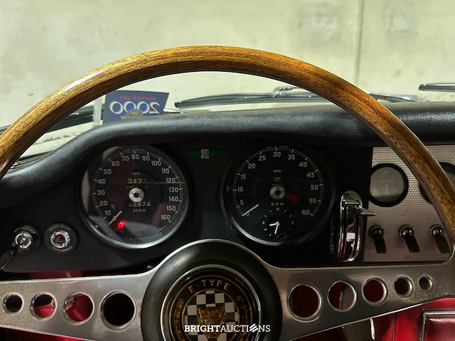 Jaguar e-type roadster 3.8 xk zes-in-lijn series 1 1963 - afbeelding 29 van  44