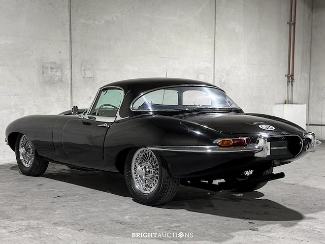 Jaguar e-type roadster 3.8 xk zes-in-lijn series 1 1963 - afbeelding 9 van  44