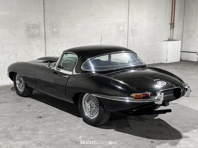 Jaguar e-type roadster 3.8 xk zes-in-lijn series 1 1963 - afbeelding 11 van  44