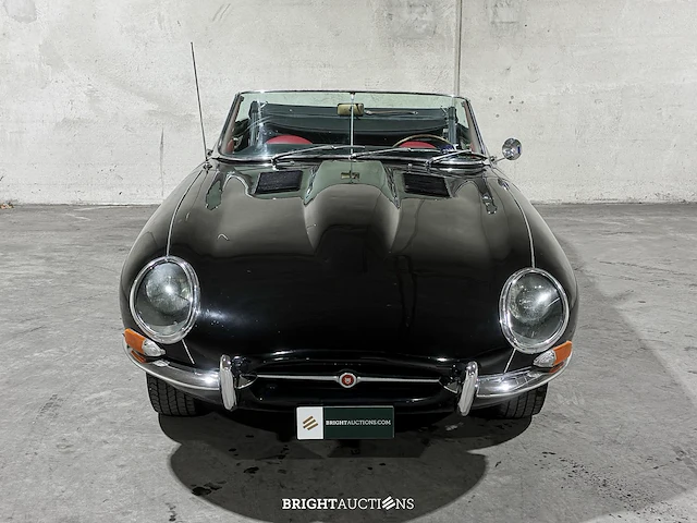 Jaguar e-type roadster 3.8 xk zes-in-lijn series 1 1963 - afbeelding 42 van  44