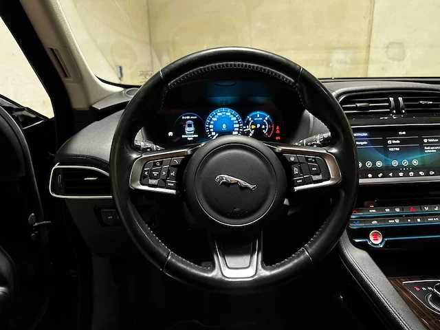 Jaguar f-pace 2.0 portfolio 20d 179pk 2018 (origineel-nl), sf-741-t - afbeelding 15 van  52