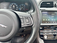 Jaguar f-pace 2.0 portfolio awd 20d 2017 | nr-845-n - afbeelding 14 van  35