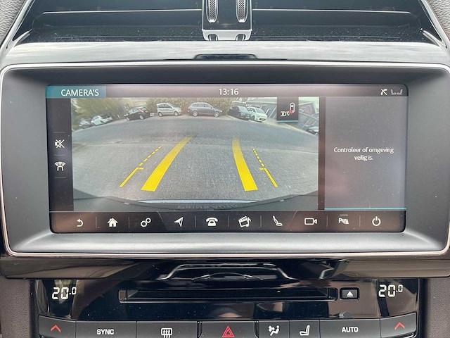 Jaguar f-pace 2.0 portfolio awd 20d 2017 | nr-845-n - afbeelding 16 van  35