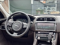 Jaguar f-pace 2.0 portfolio awd 20d 2017 | nr-845-n - afbeelding 21 van  35