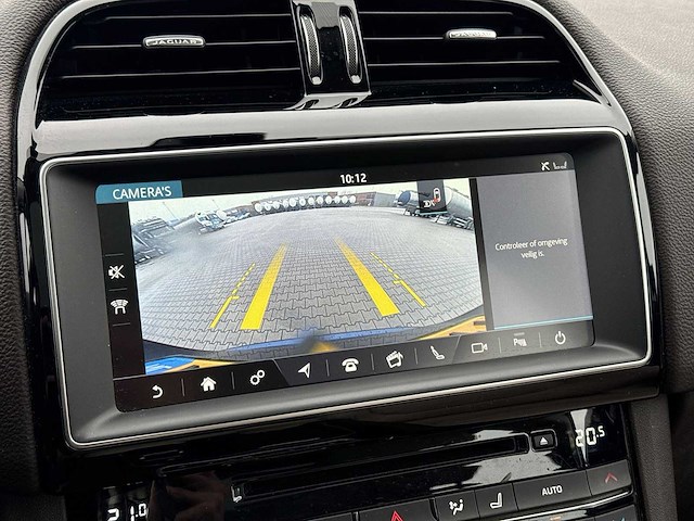 Jaguar f-pace 2.0 portfolio awd 20d | nh-484-p - afbeelding 3 van  24