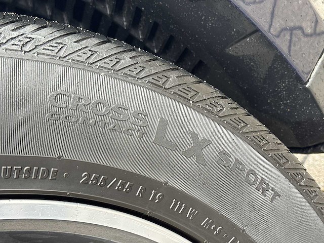 Jaguar f-pace 2.0 portfolio awd 20d | nh-484-p - afbeelding 17 van  24