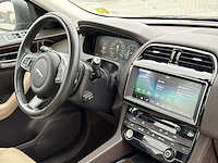 Jaguar f-pace 2.0 portfolio awd 20d | nh-484-p - afbeelding 9 van  23