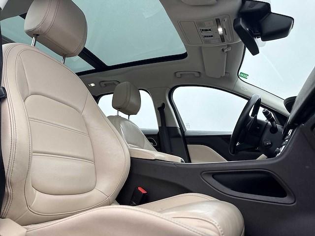 Jaguar f-pace 2.0 portfolio awd 20d | nh-484-p - afbeelding 13 van  23