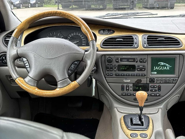 Jaguar s-type 4.0 v8 | 63-gfn-7 - afbeelding 23 van  30