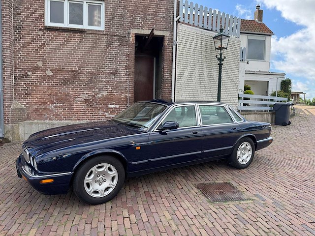 Jaguar sovereign 4.0 v8 17-gb-hf - afbeelding 12 van  18
