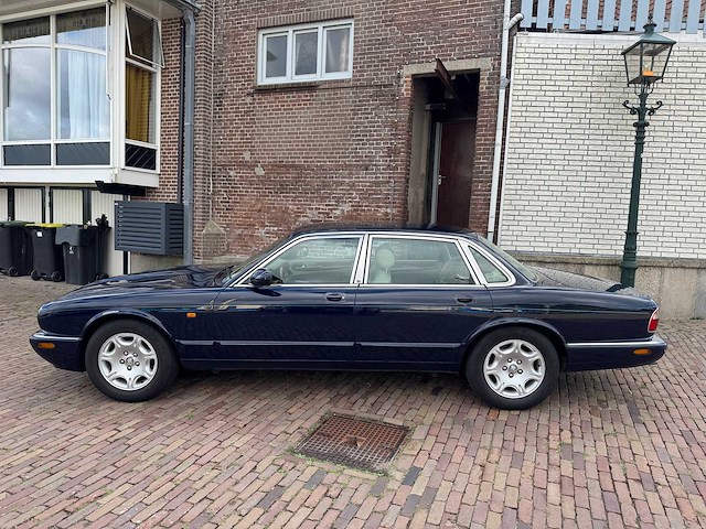 Jaguar sovereign 4.0 v8 17-gb-hf - afbeelding 13 van  18