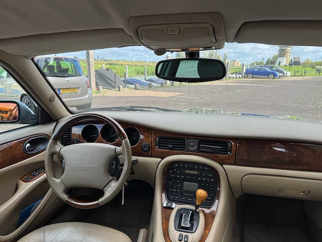 Jaguar sovereign 4.0 v8, 17-gb-hf - afbeelding 7 van  18
