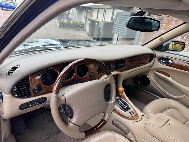 Jaguar sovereign 4.0 v8, 17-gb-hf - afbeelding 10 van  18