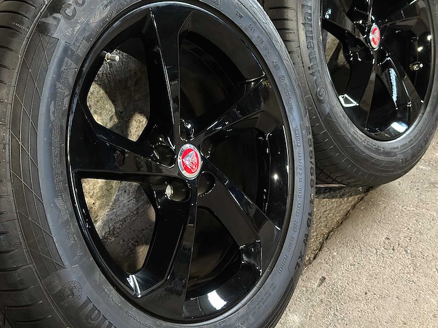 Jaguar wielen set - afbeelding 12 van  15