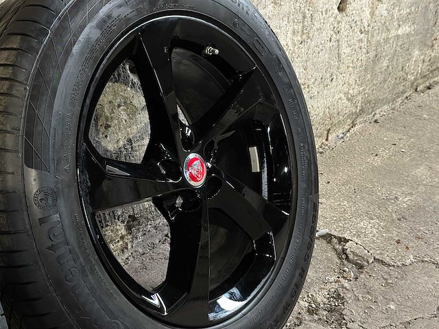 Jaguar wielen set - afbeelding 13 van  15