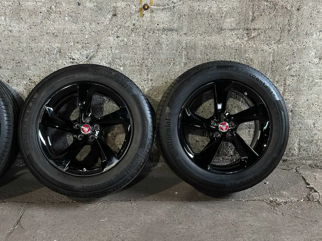 Jaguar wielen set - afbeelding 2 van  15