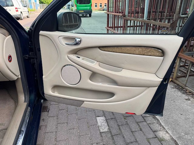 Jaguar x-type 2.0 v6 executive 43-jp-fr - afbeelding 22 van  22