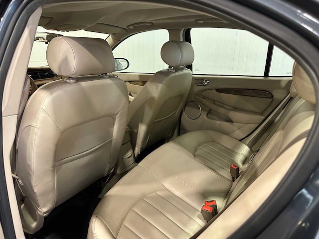 Jaguar x-type 2.5 v6 executive 91-hl-xl youngtimer. - afbeelding 2 van  5