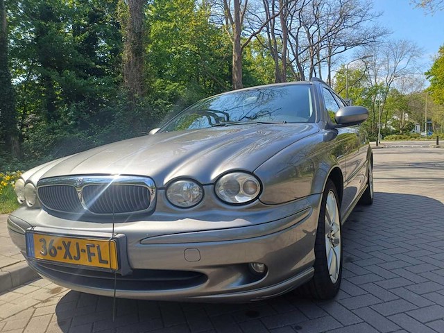 Jaguar x-type estate 2.5 v6 idition automaat, 36-xj-fl - afbeelding 1 van  6