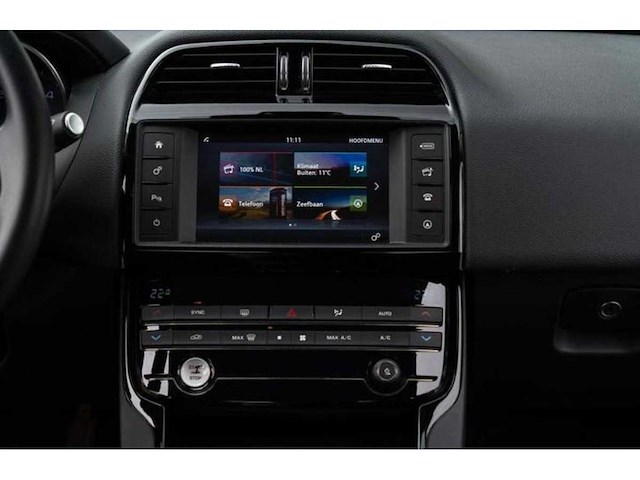 Jaguar xe 2.0 d r-sport | gp-258-k i - afbeelding 19 van  19