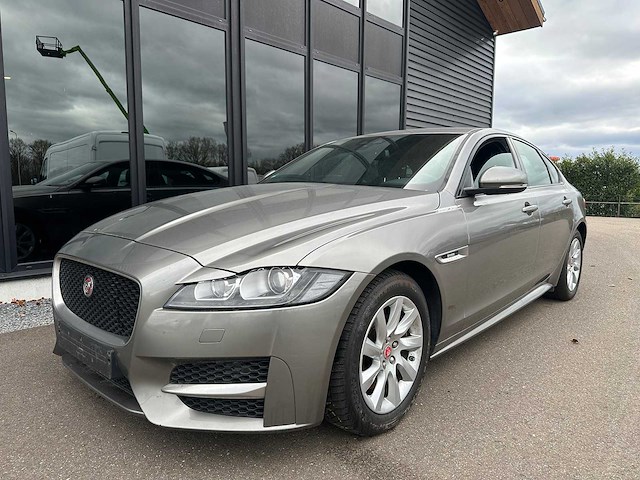 Jaguar xf 2.0d r sport duits kenteken - afbeelding 1 van  18
