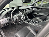 Jaguar xf 2.0d r sport duits kenteken/motor defect. - afbeelding 18 van  18
