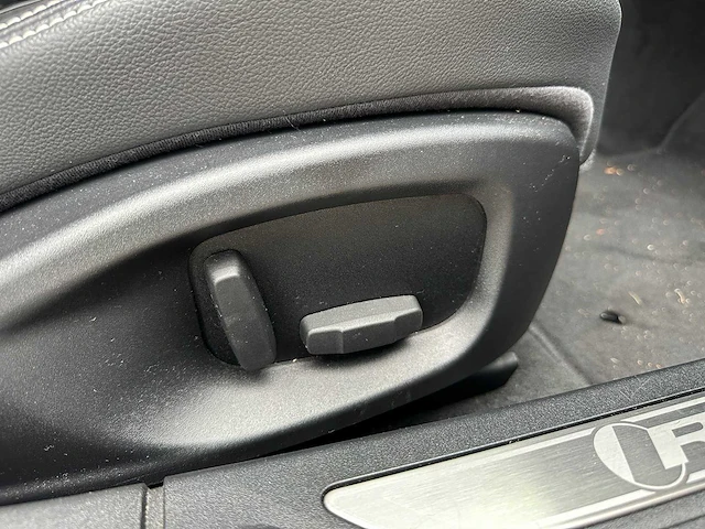 Jaguar xf 2.0d r sport motor defect duits kenteken - afbeelding 9 van  18