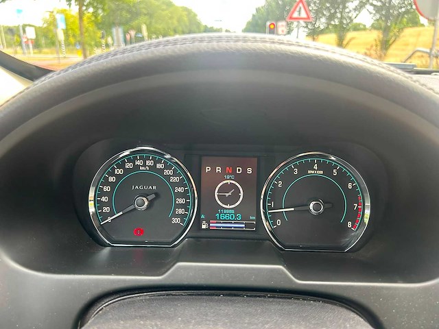 Jaguar xf 3.0 v6 luxury | p-003-dz i - afbeelding 1 van  12